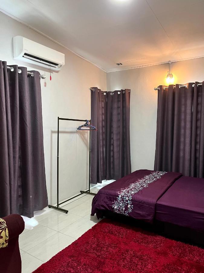 Aina Guest House 哥打巴鲁 外观 照片